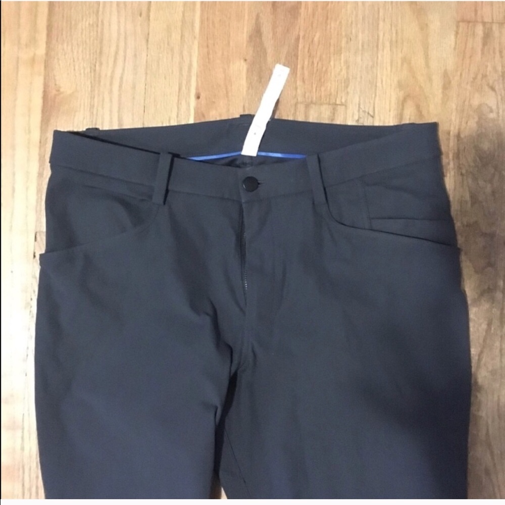 Lululemon men’s ABC charcoal gray pant - sz 34